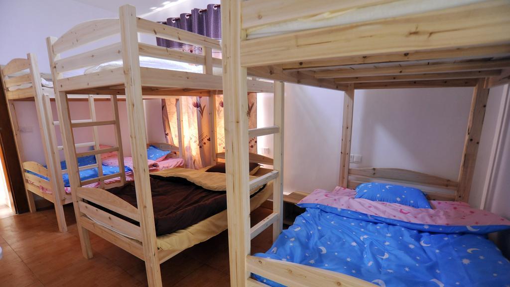 Lan Shan Chu Youth Hostel Yangshuo Ruang foto