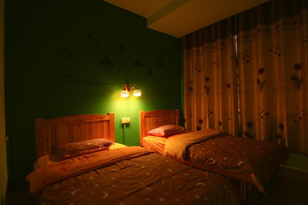 Lan Shan Chu Youth Hostel Yangshuo Ruang foto
