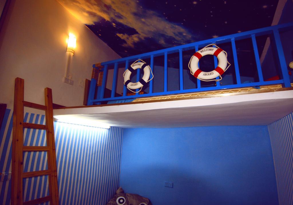 Lan Shan Chu Youth Hostel Yangshuo Bagian luar foto