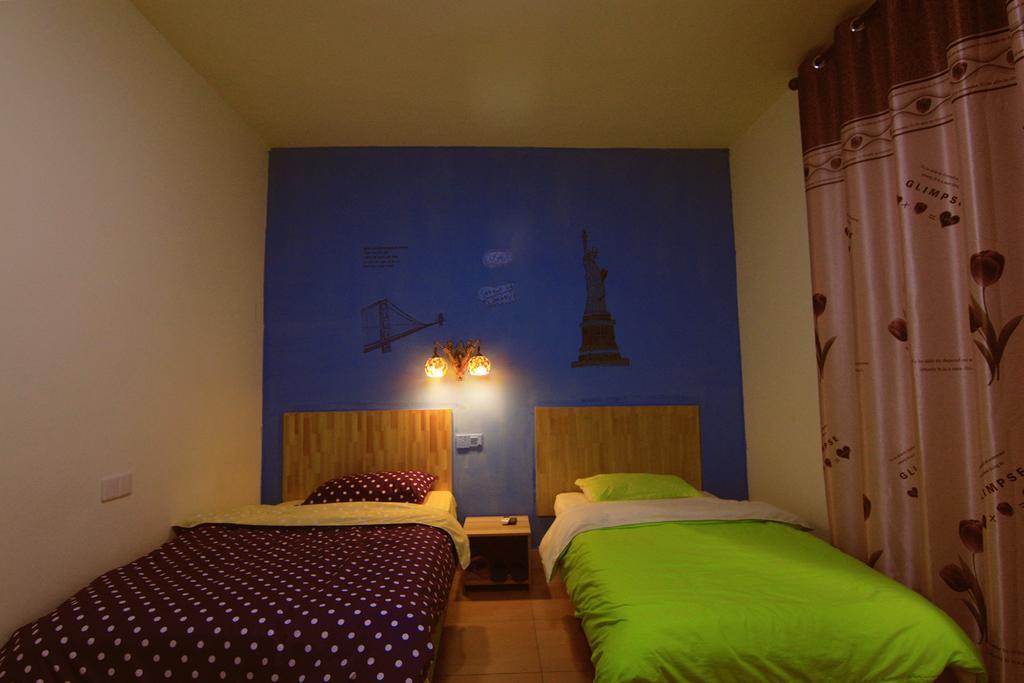 Lan Shan Chu Youth Hostel Yangshuo Ruang foto
